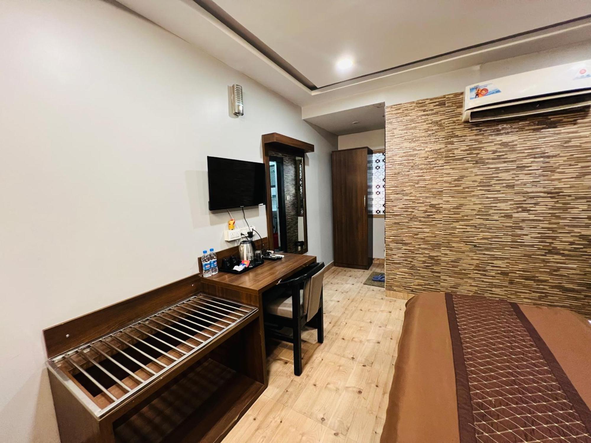 Hotel Sabera Siliguri Exterior foto