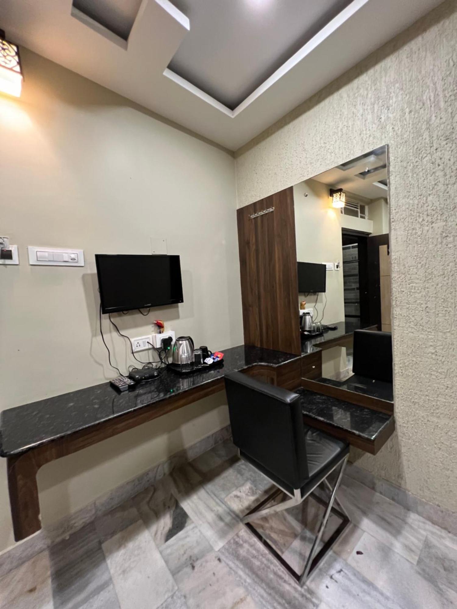 Hotel Sabera Siliguri Exterior foto